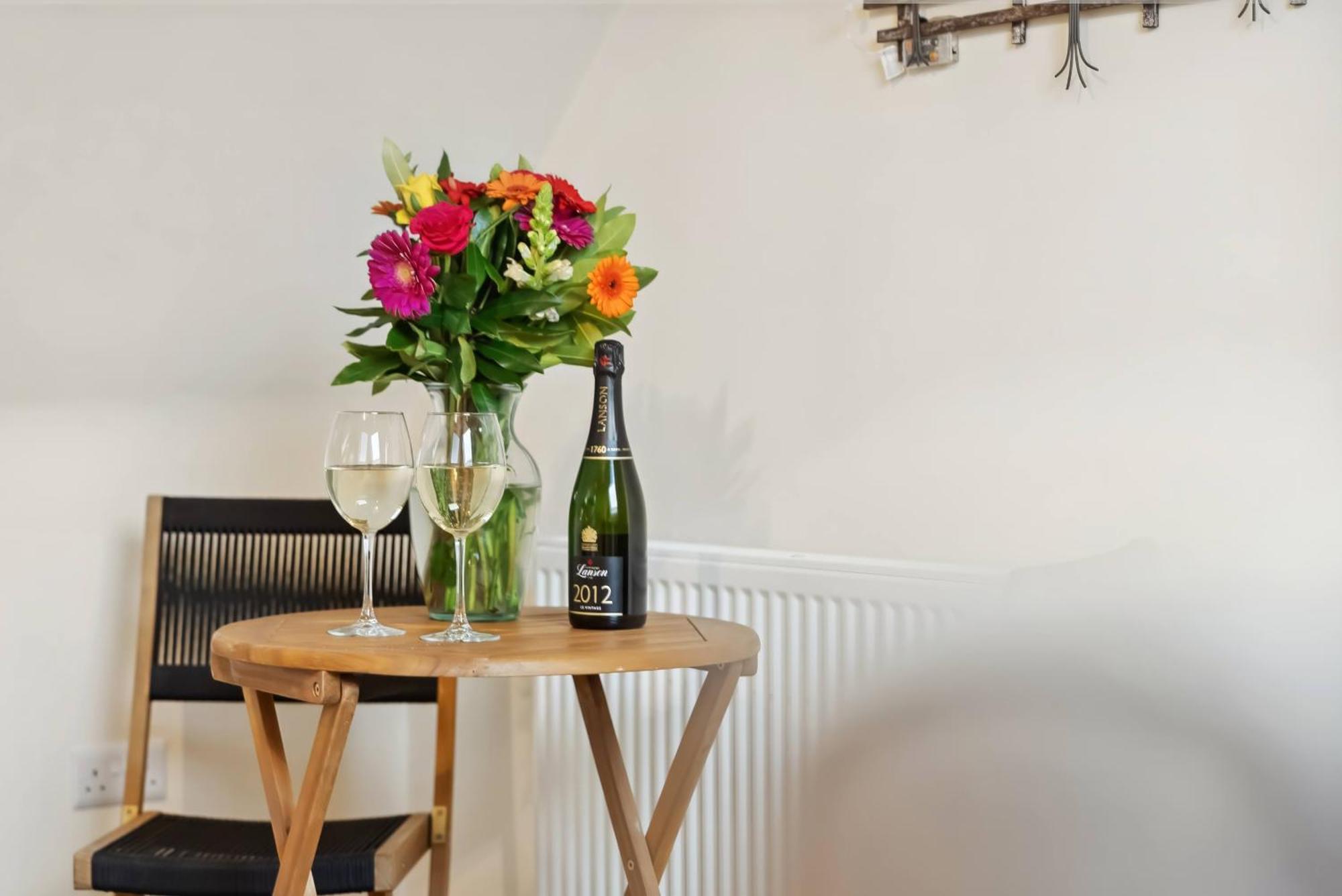 Beautiful Country Apartment, Rated Exceptional Coventry Eksteriør bilde
